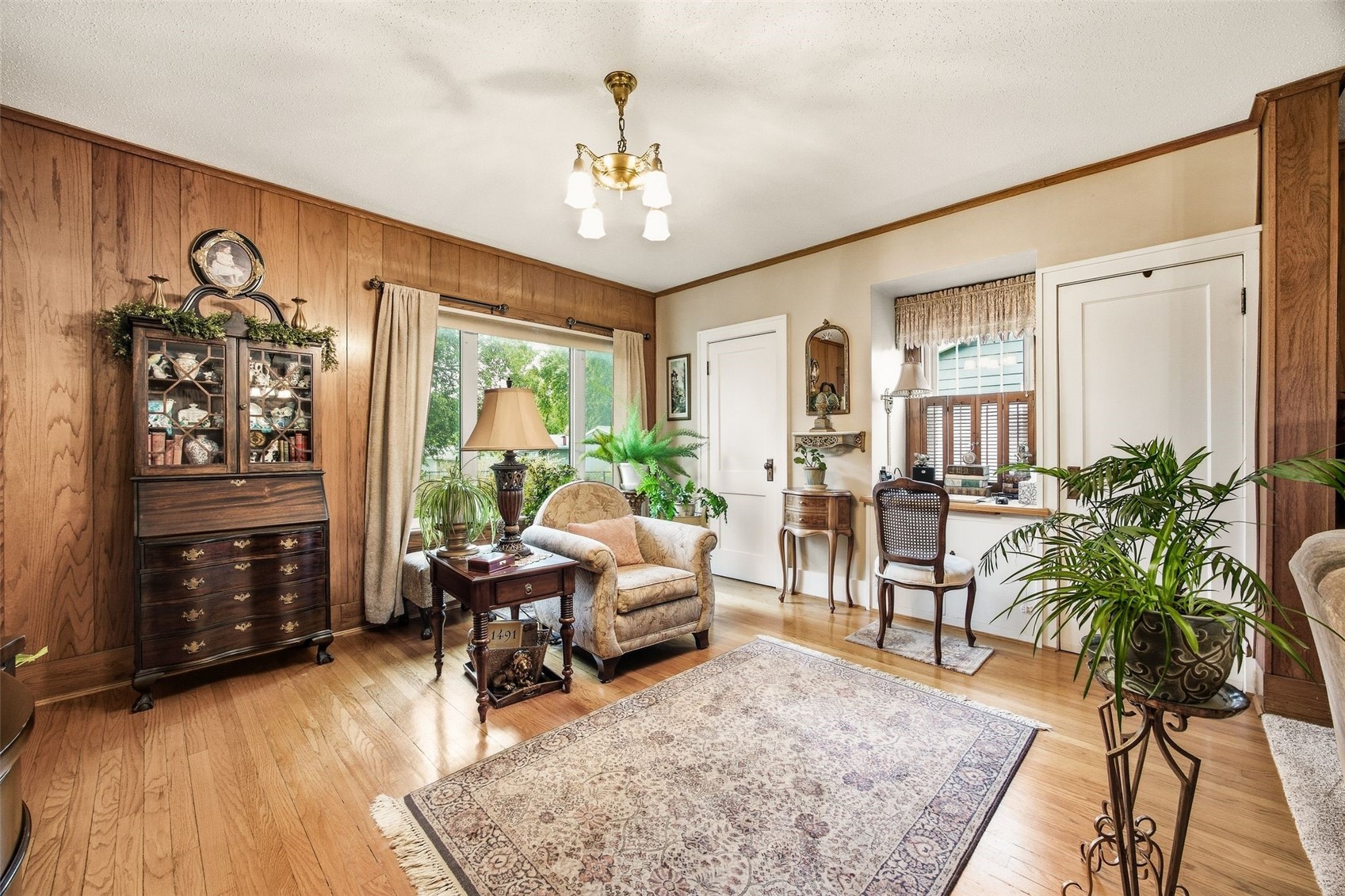 3501 F Avenue NW Cedar Rapids IA 52405