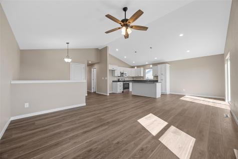409 Sumac Drive Palo IA 52324