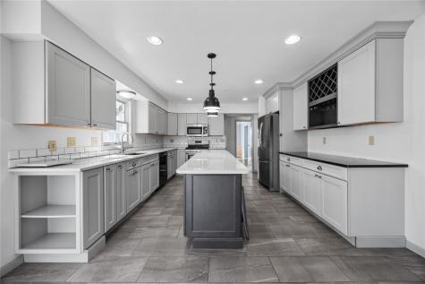 3018 Terry Drive SE Cedar Rapids IA 52403