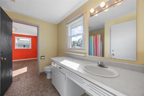 3018 Terry Drive SE Cedar Rapids IA 52403