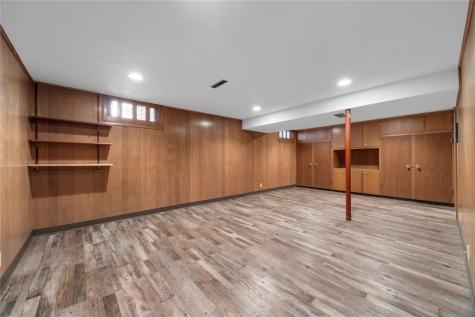 3018 Terry Drive SE Cedar Rapids IA 52403