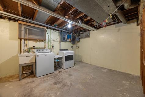 3018 Terry Drive SE Cedar Rapids IA 52403