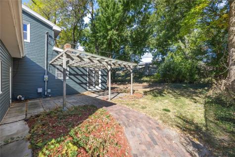 3018 Terry Drive SE Cedar Rapids IA 52403