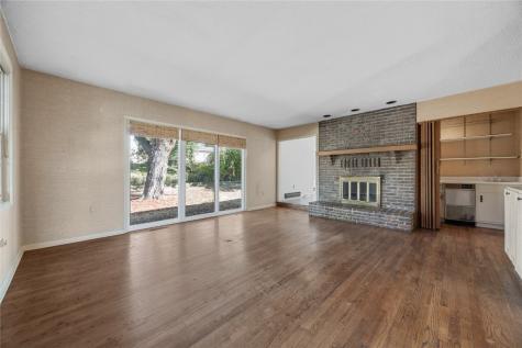3018 Terry Drive SE Cedar Rapids IA 52403