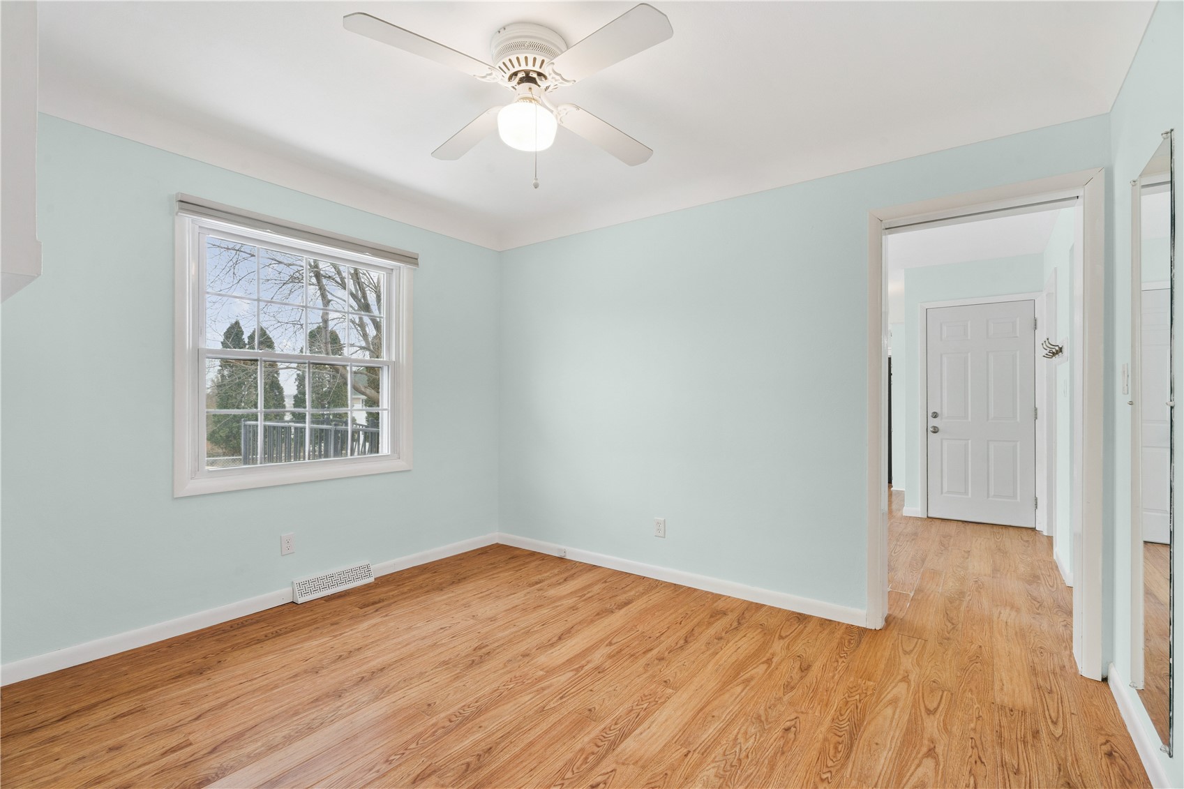 1637 13th Street NW Cedar Rapids IA 52405