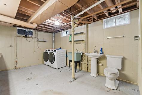 1637 13th Street NW Cedar Rapids IA 52405