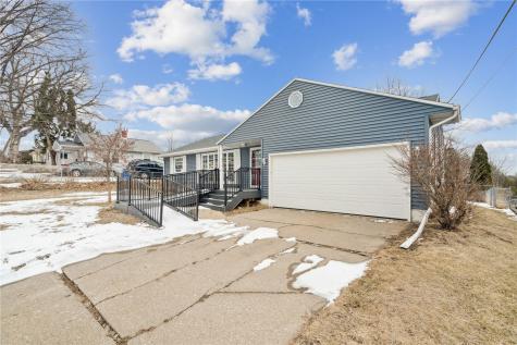 1637 13th Street NW Cedar Rapids IA 52405