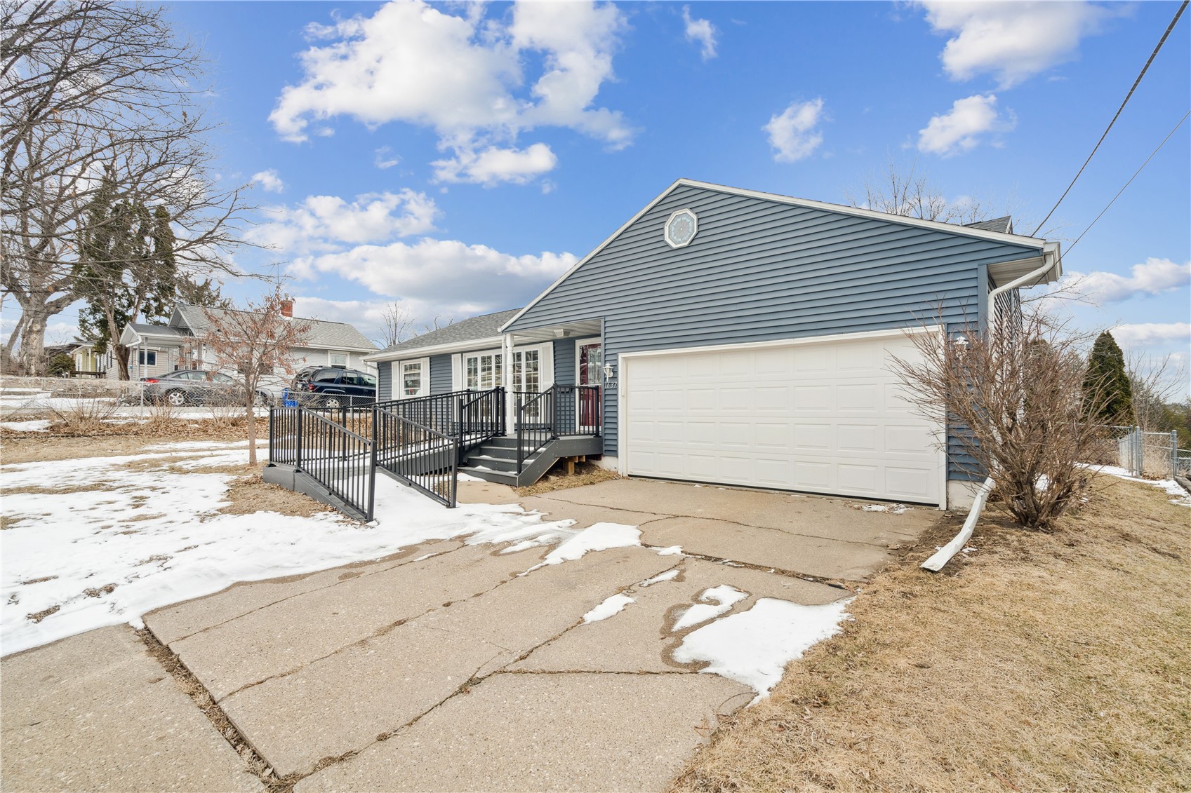 1637 13th Street NW Cedar Rapids IA 52405