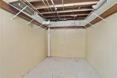 1637 13th Street NW Cedar Rapids IA 52405