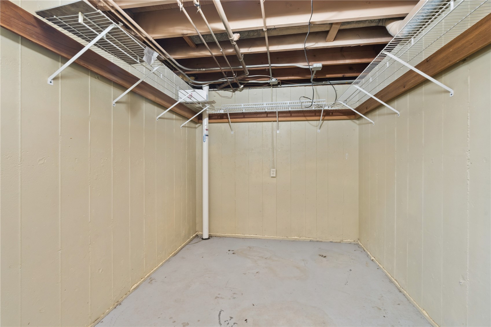 1637 13th Street NW Cedar Rapids IA 52405