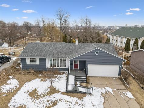 1637 13th Street NW Cedar Rapids IA 52405