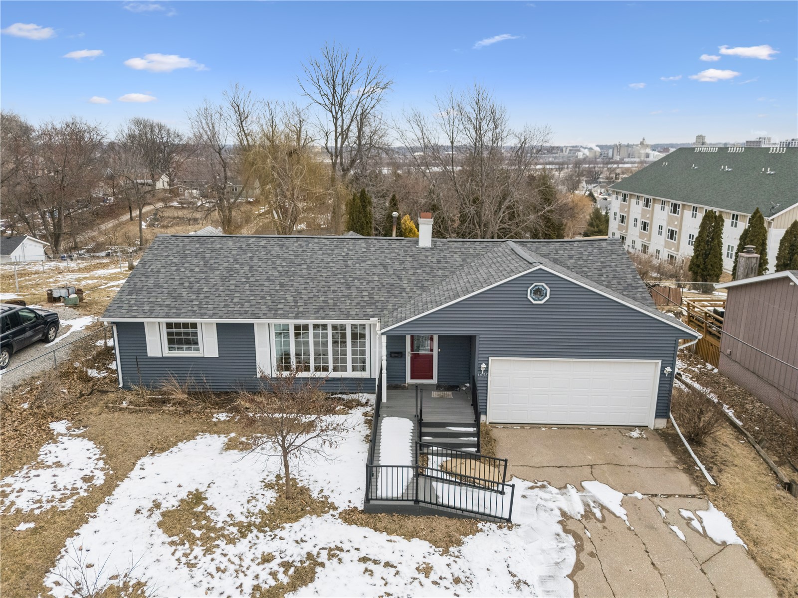 1637 13th Street NW Cedar Rapids IA 52405