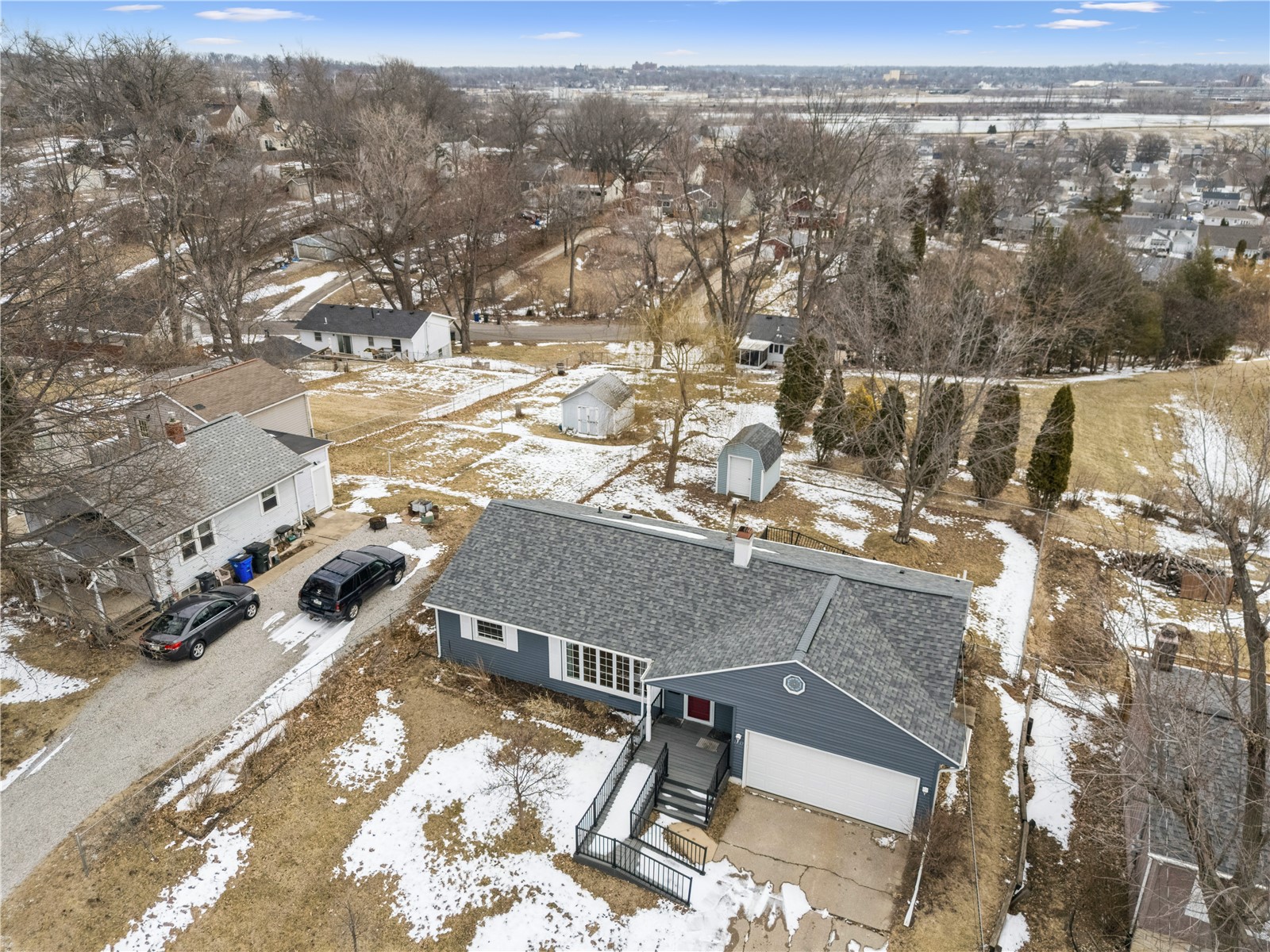 1637 13th Street NW Cedar Rapids IA 52405