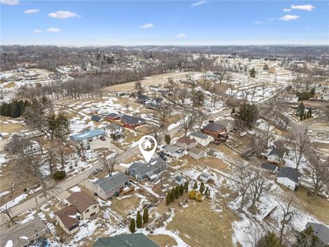 1637 13th Street NW Cedar Rapids IA 52405
