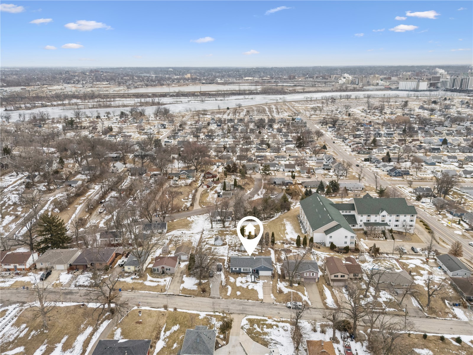 1637 13th Street NW Cedar Rapids IA 52405
