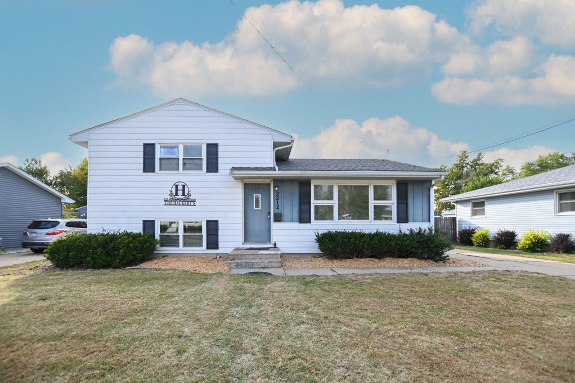 Cedar Rapids IA, 2212 Deborah Drive SW