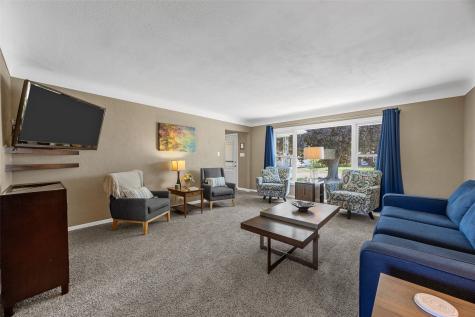 1214 Staub Court NE Cedar Rapids IA 52402