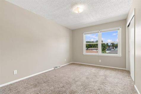 3165 25th Avenue Marion IA 52302