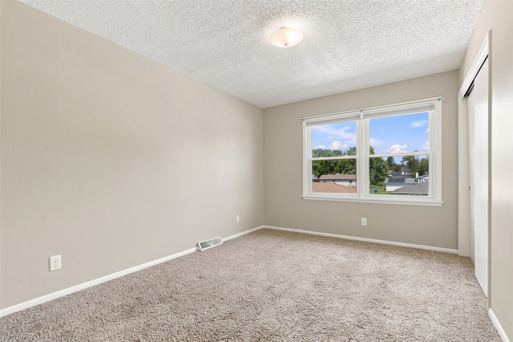 3165 25th Avenue Marion IA 52302