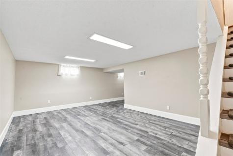 3165 25th Avenue Marion IA 52302