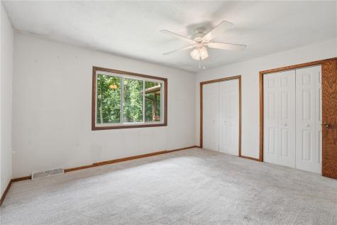 1145 Vogt Street Robins IA 52325