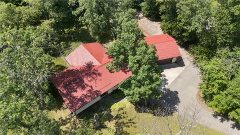 1145 Vogt Street Robins IA 52325