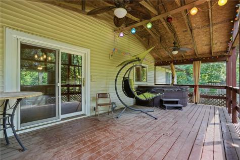 1145 Vogt Street Robins IA 52325