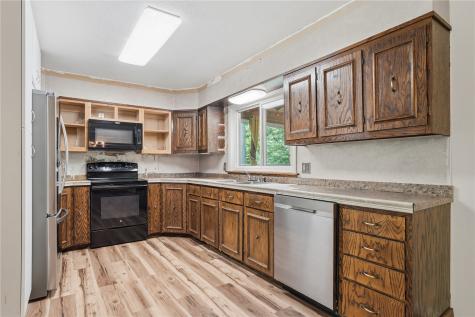 1145 Vogt Street Robins IA 52325
