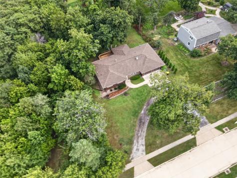 164 Hummingbird Lane Iowa City IA 52245