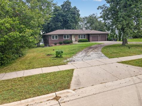 164 Hummingbird Lane Iowa City IA 52245