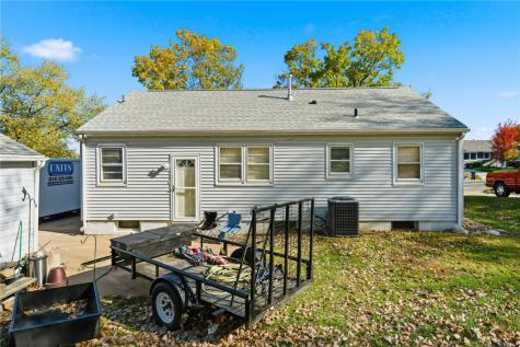 2178 Chandler Street SW Cedar Rapids IA 52404