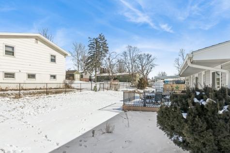 5124 Rich Mar Cedar Rapids IA 52405