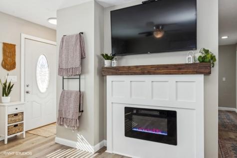 5124 Rich Mar Cedar Rapids IA 52405