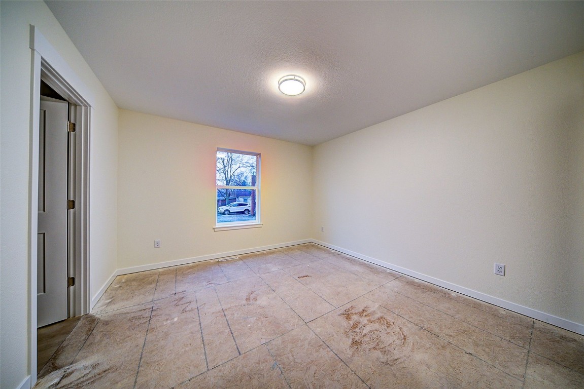 610 Wallgate Avenue Waterloo IA 50701