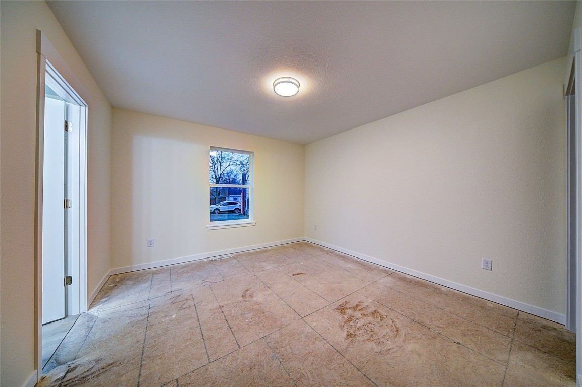 610 Wallgate Avenue Waterloo IA 50701