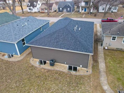 610 Wallgate Avenue Waterloo IA 50701
