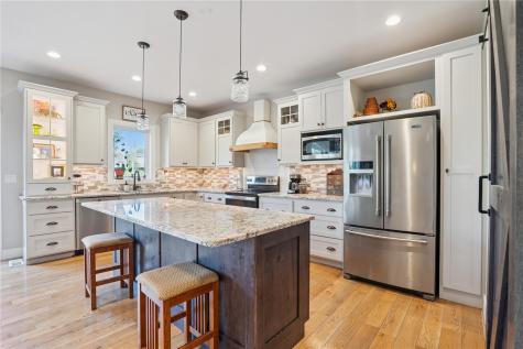 2906 Sydney Court NE Swisher IA 52338