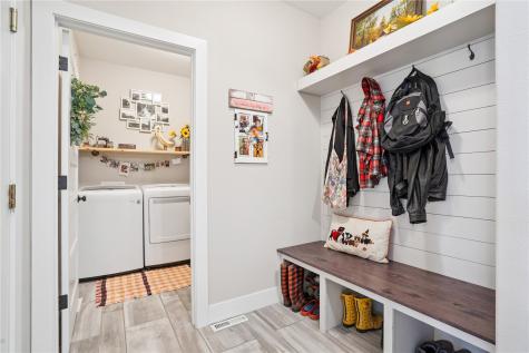 2906 Sydney Court NE Swisher IA 52338