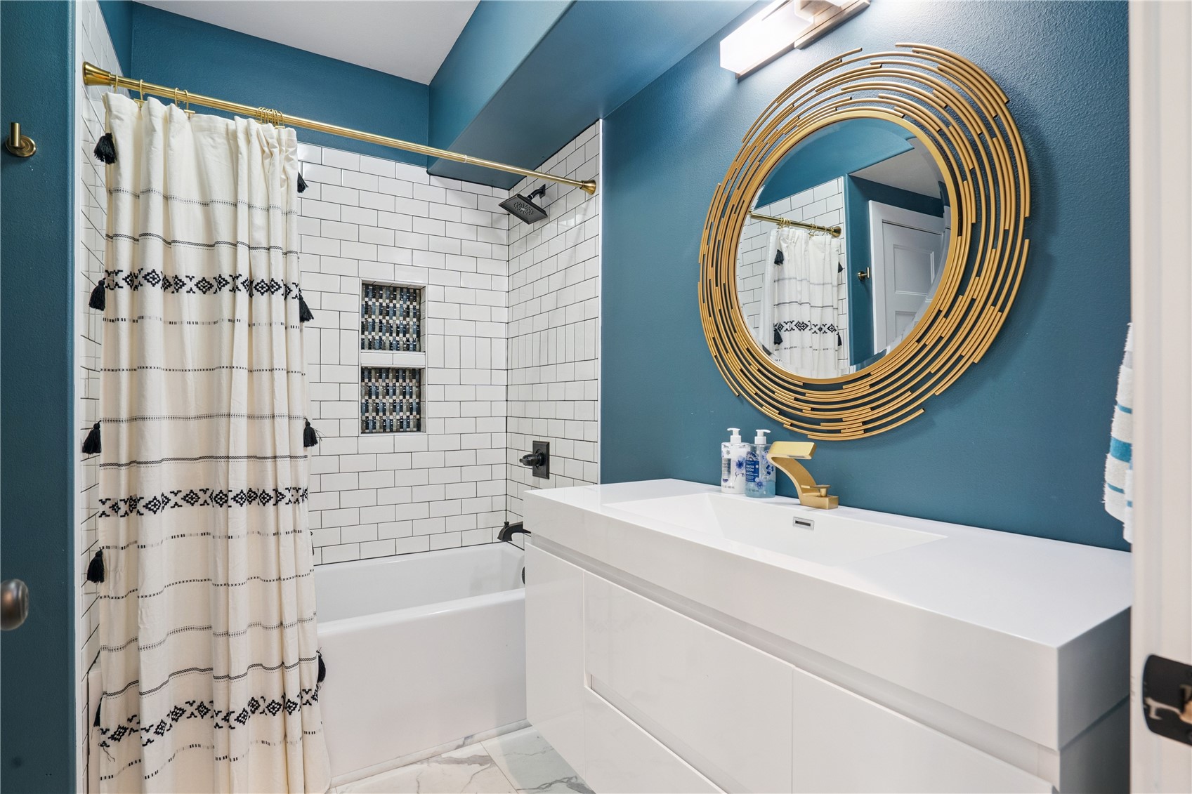 2906 Sydney Court NE Swisher IA 52338