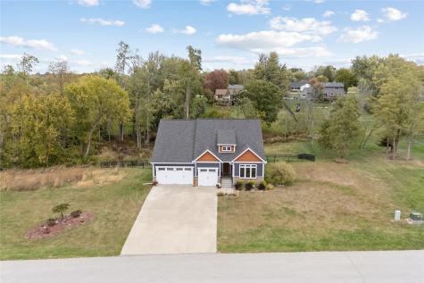 2906 Sydney Court NE Swisher IA 52338