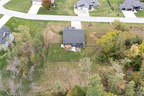 2906 Sydney Court NE Swisher IA 52338