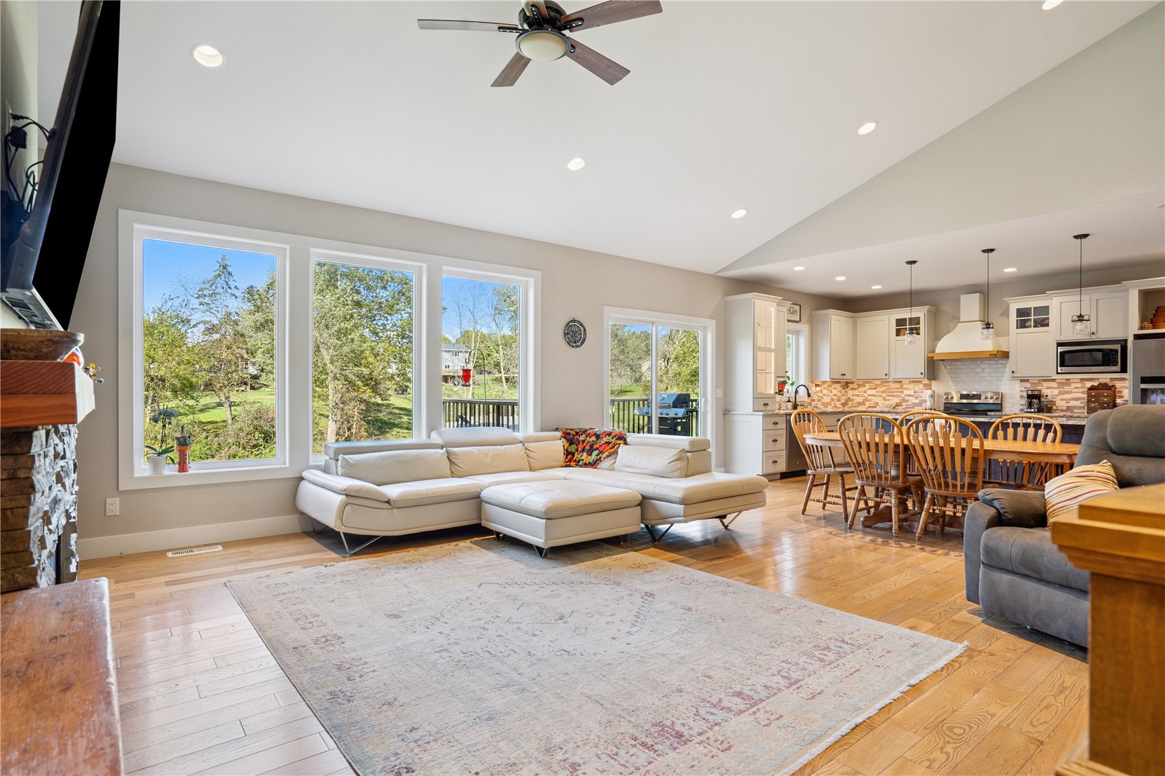 2906 Sydney Court NE Swisher IA 52338