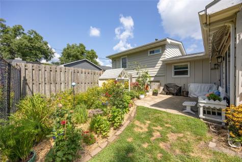 3855 Tomahawk Trail SE Cedar Rapids IA 52403