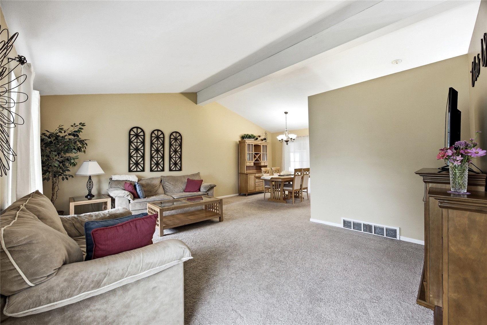 3855 Tomahawk Trail SE Cedar Rapids IA 52403