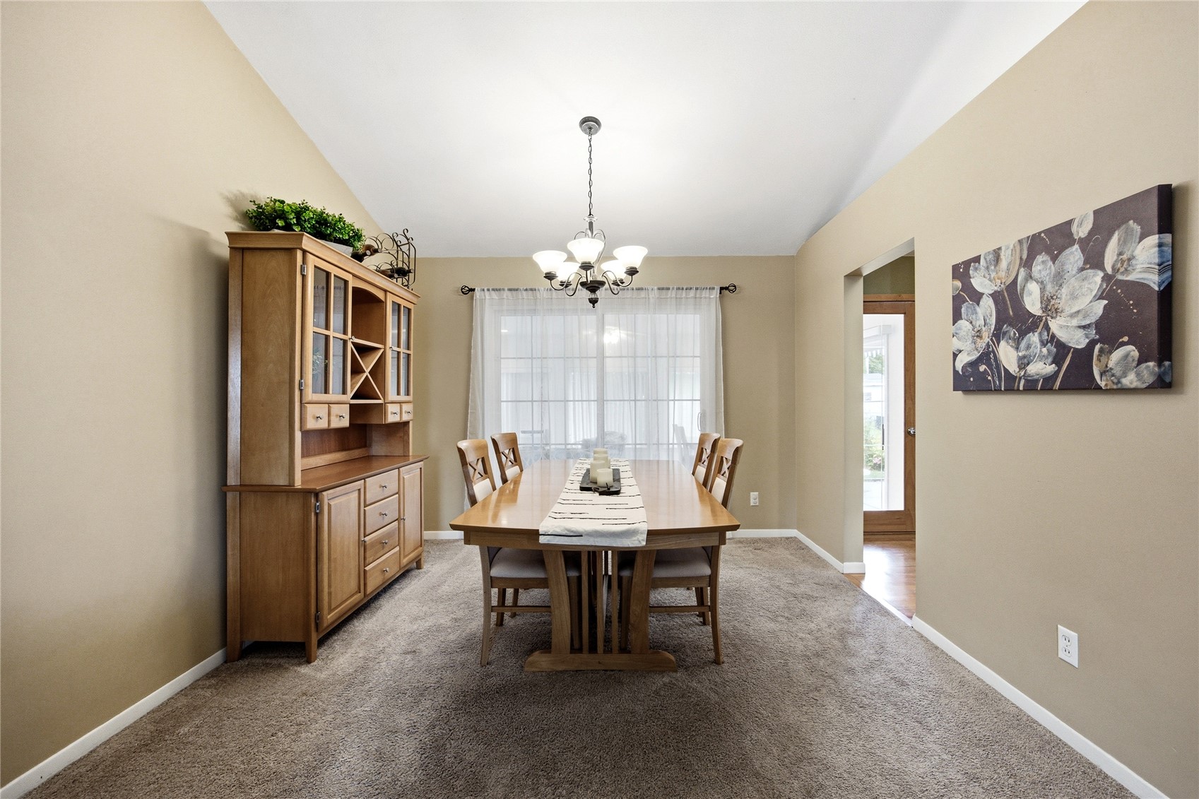 3855 Tomahawk Trail SE Cedar Rapids IA 52403
