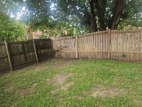 1325 Maplewood Drive NE Cedar Rapids IA 52402