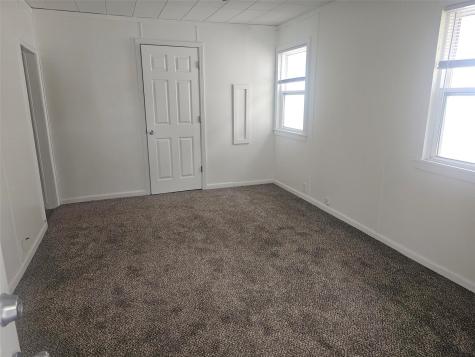 1325 Maplewood Drive NE Cedar Rapids IA 52402