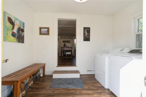3214 Circle Drive NE Cedar Rapids IA 52402