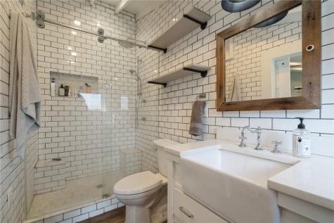 3214 Circle Drive NE Cedar Rapids IA 52402