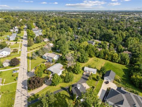 3214 Circle Drive NE Cedar Rapids IA 52402